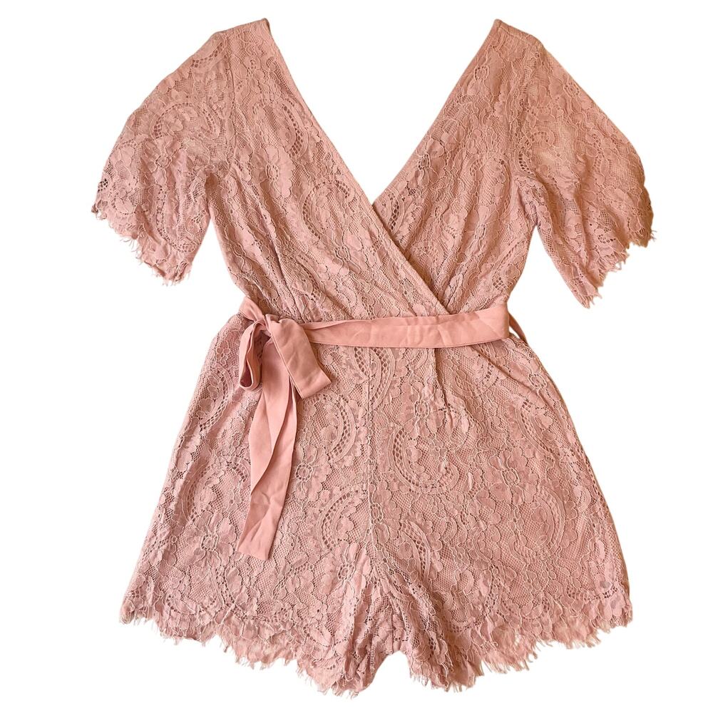 Row-a Women Romper size S Short Sleeve V-neck Shorts Jumpsuit Lace Sweet Pink